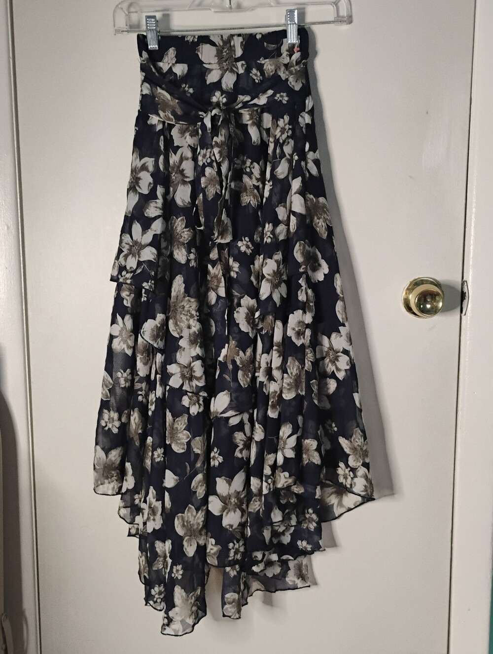Nasty Gal Teired Chiffon Midi Skirt